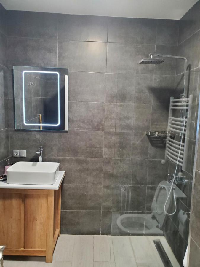 Cozy 1-Bedroom Unit In Tbilisi, With Amazing View Buitenkant foto